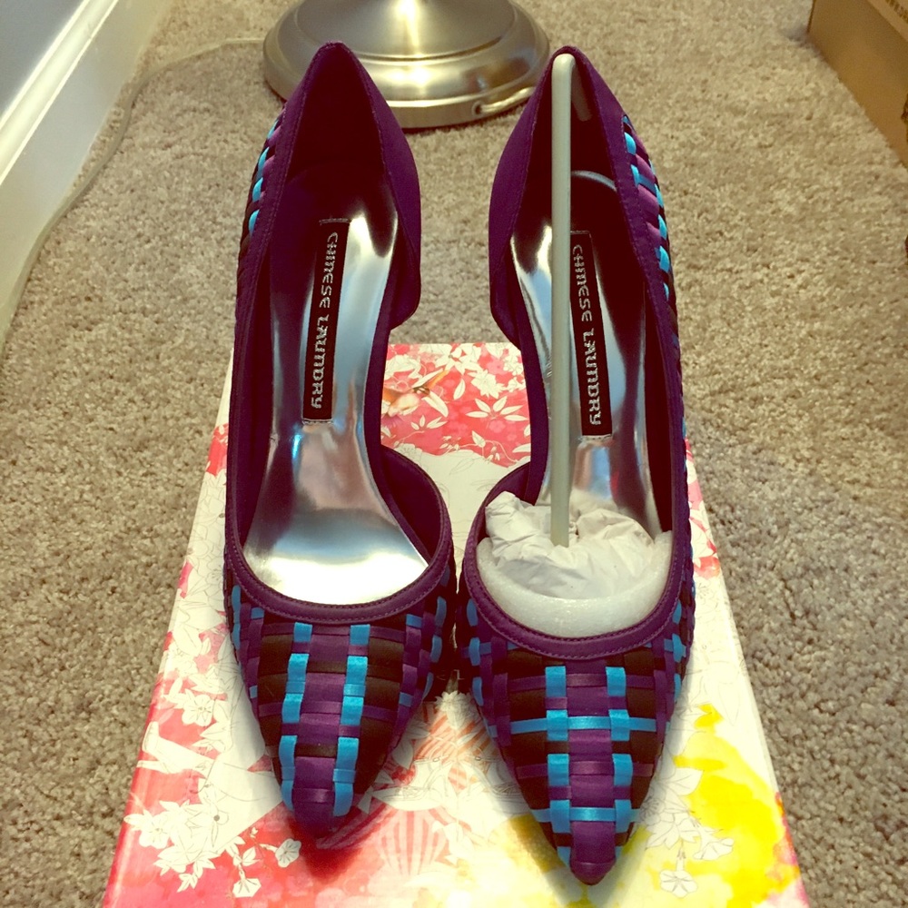Brand new Chinese Laundry Satin Heels Size 8